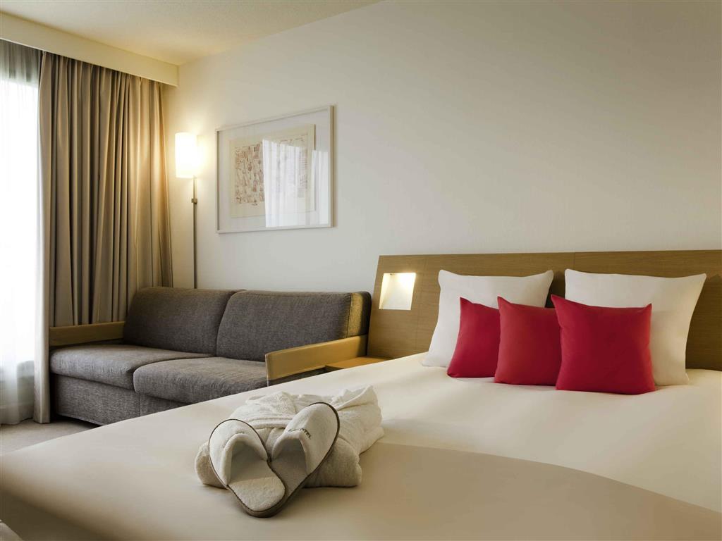 Novotel Saint-Quentin En Yvelines Magny-les-Hameaux Exterior photo