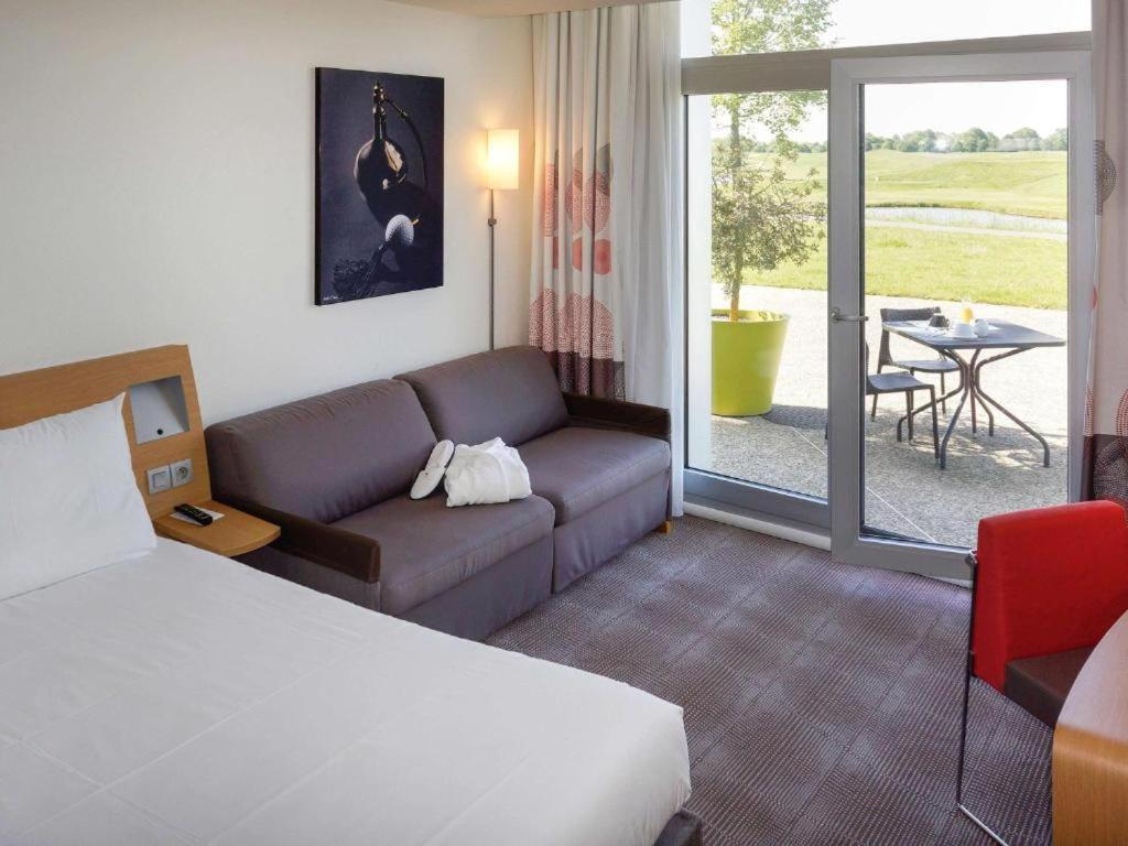 Novotel Saint-Quentin En Yvelines Magny-les-Hameaux Exterior photo