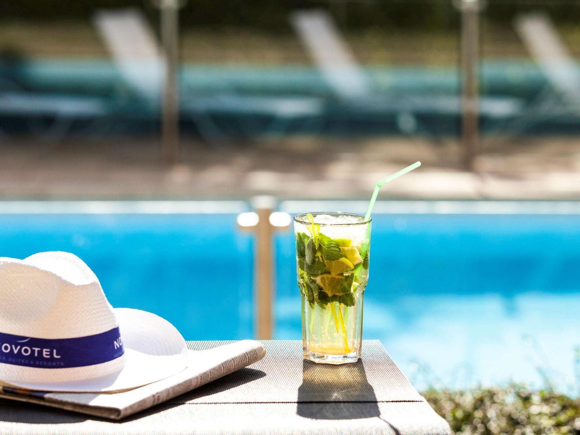 Novotel Saint-Quentin En Yvelines Magny-les-Hameaux Exterior photo