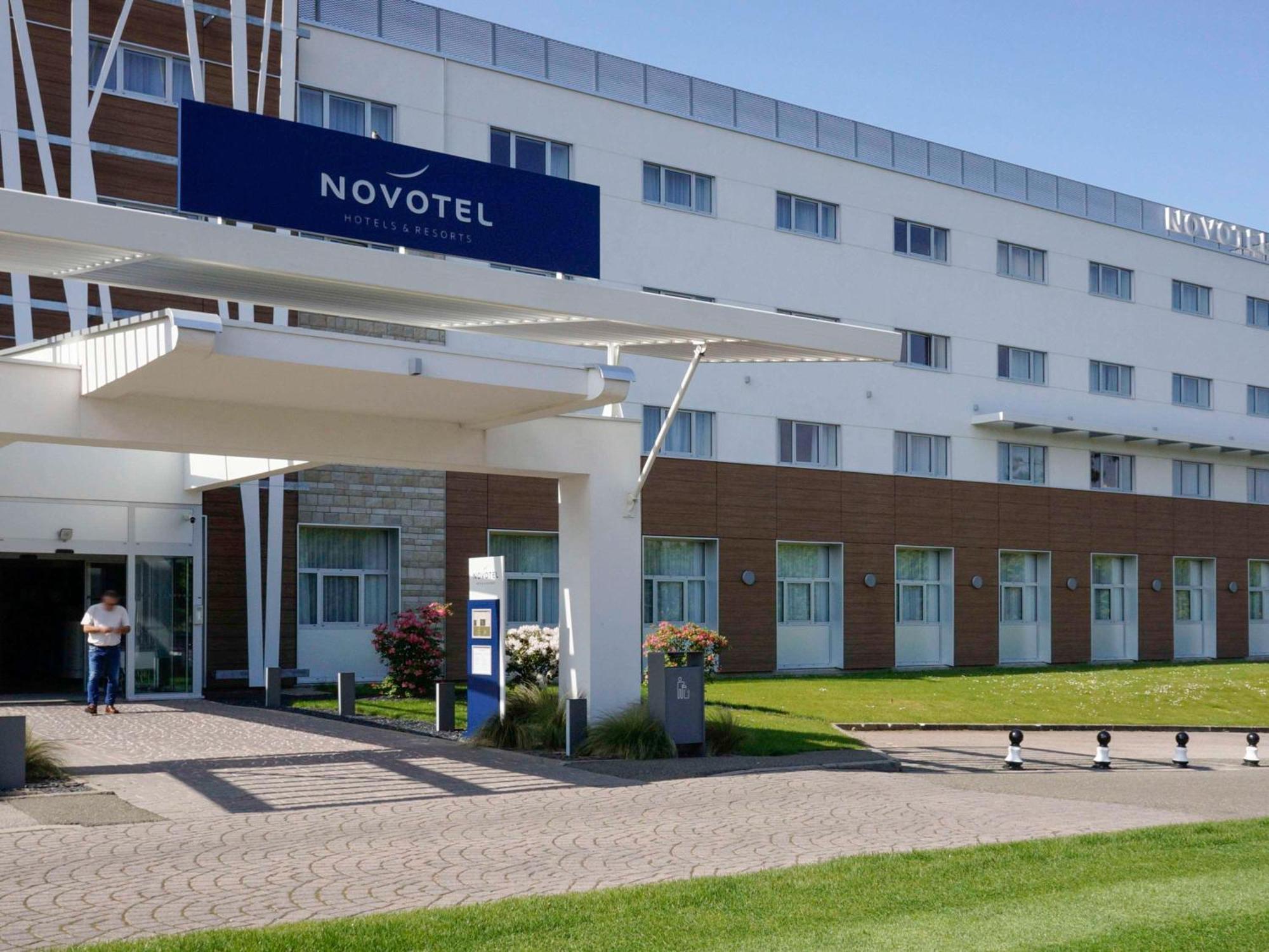 Novotel Saint-Quentin En Yvelines Magny-les-Hameaux Exterior photo